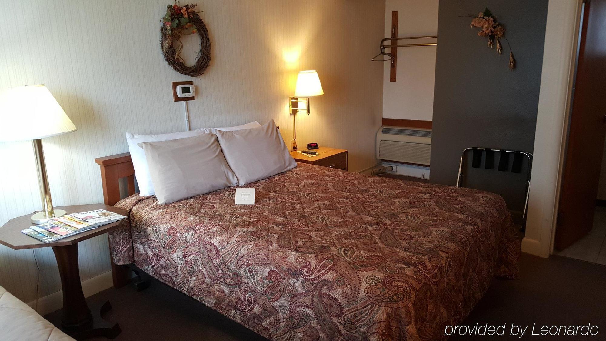 Plaza Motel Bryan Bagian luar foto